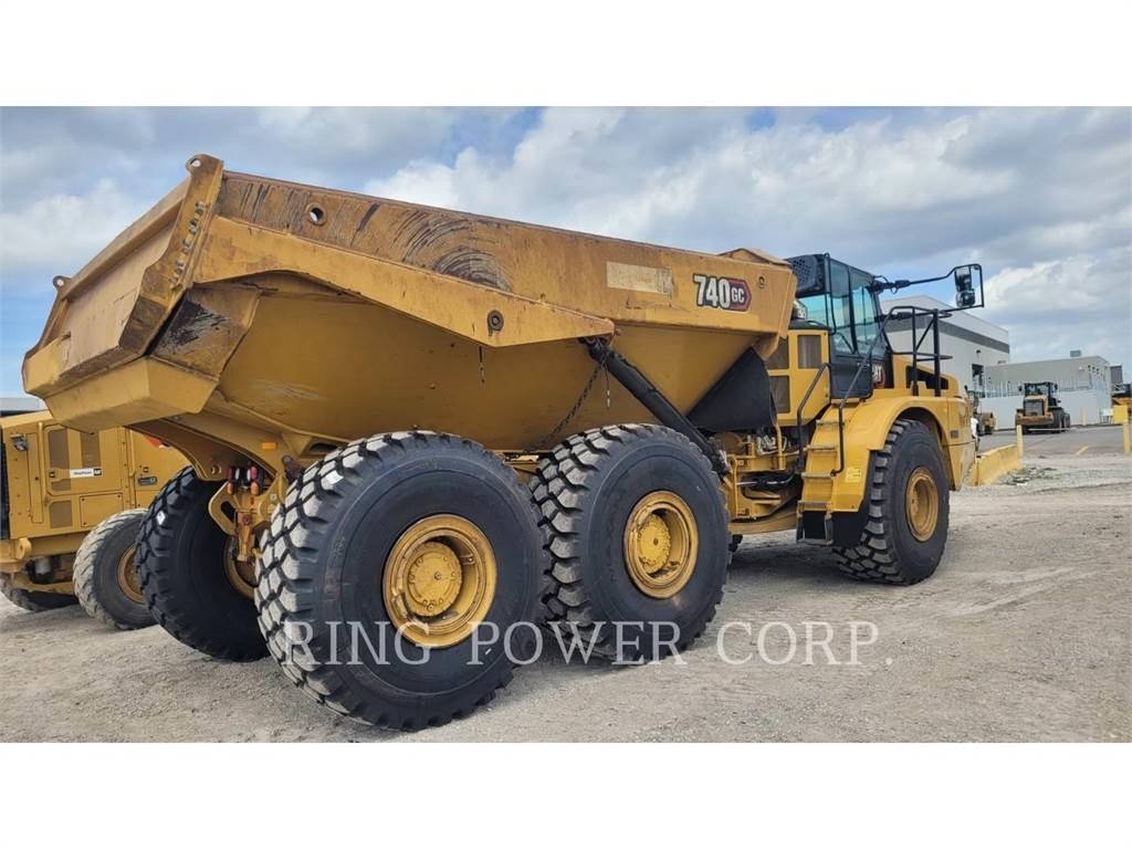 CAT 740GCTG 鉸接式起吊車