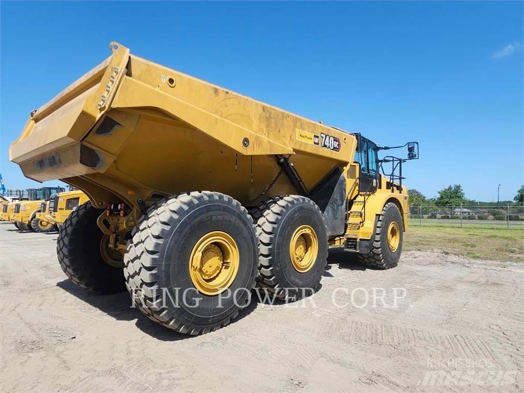 CAT 740GCTG 鉸接式起吊車