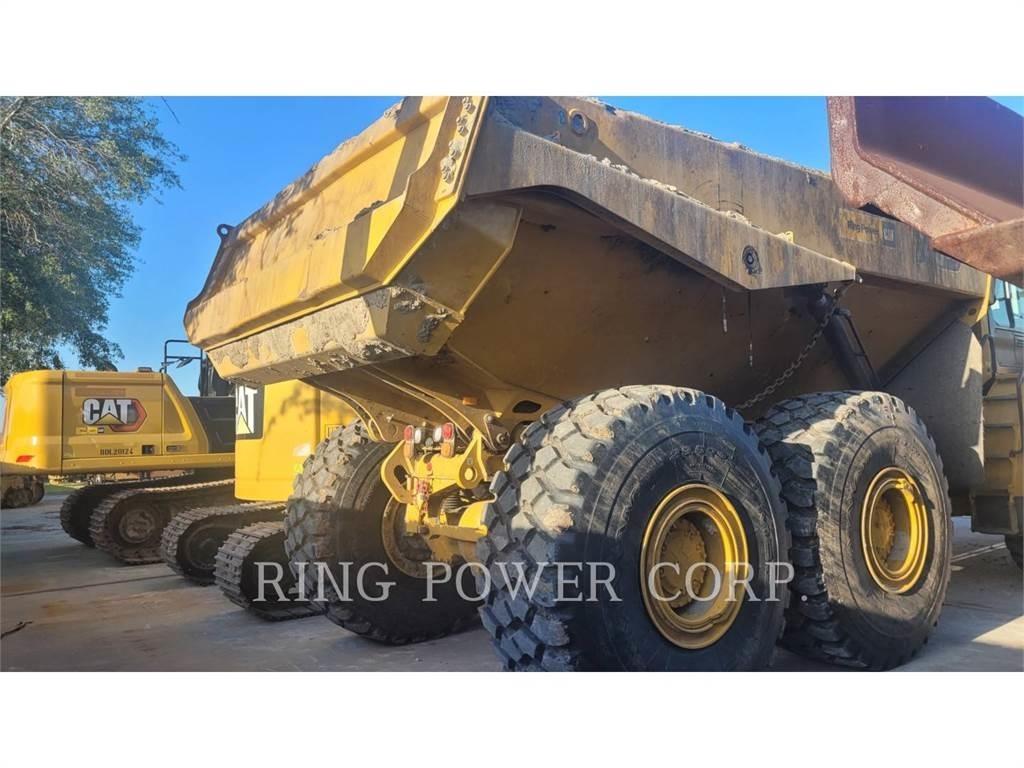 CAT 740GCTG 鉸接式起吊車