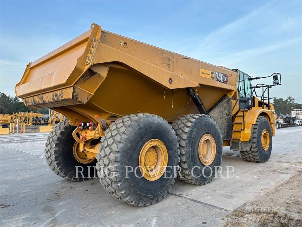 CAT 740GCTG 鉸接式起吊車