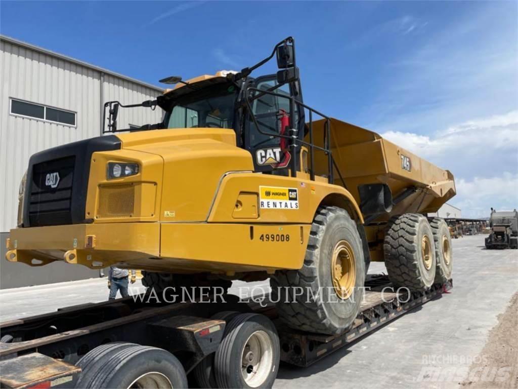 CAT 745 鉸接式起吊車