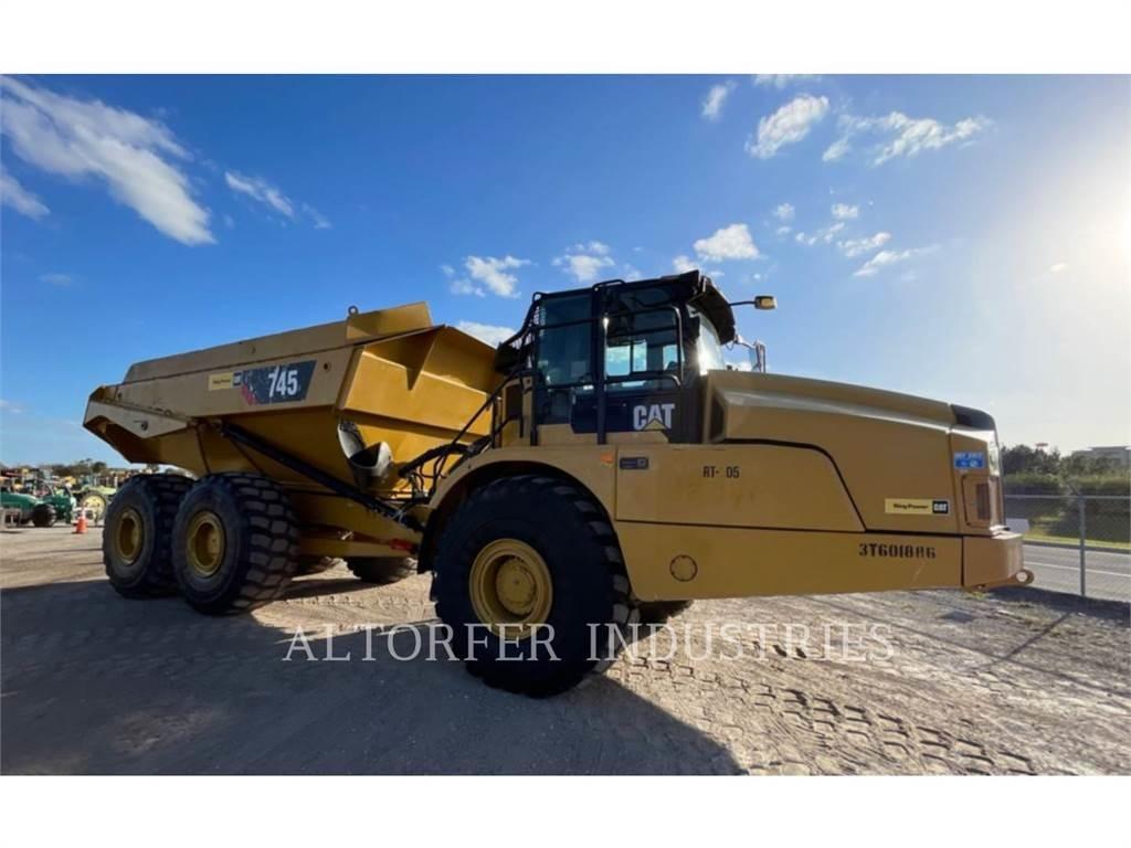 CAT 745 鉸接式起吊車