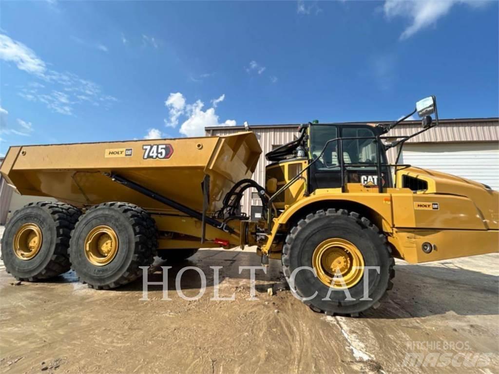 CAT 745 鉸接式起吊車
