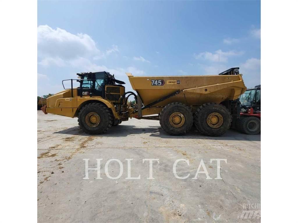 CAT 745 鉸接式起吊車