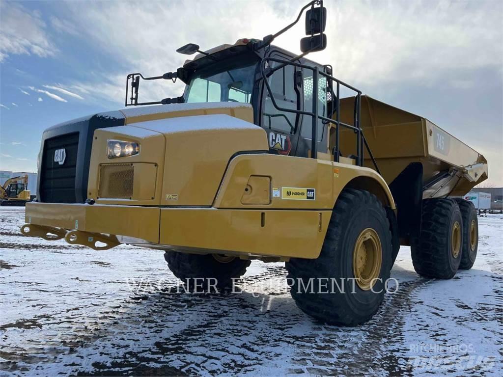 CAT 745 鉸接式起吊車