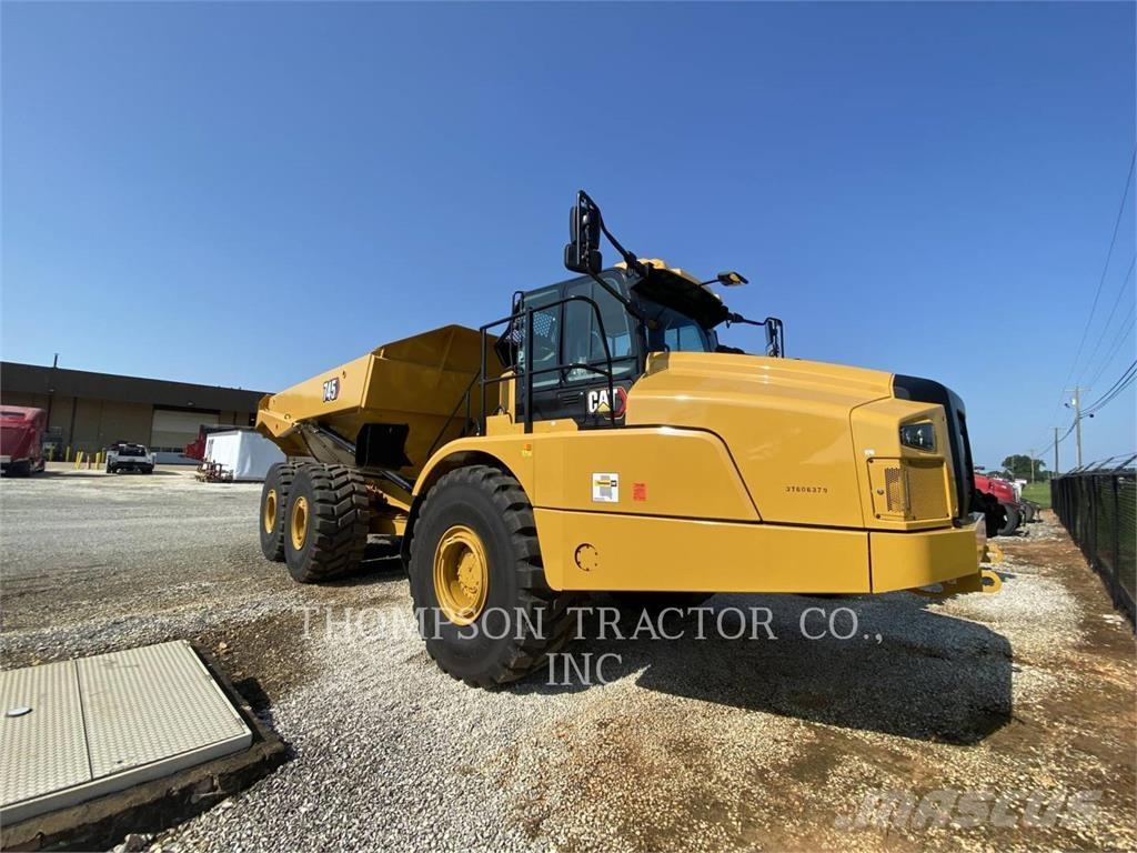 CAT 745 鉸接式起吊車