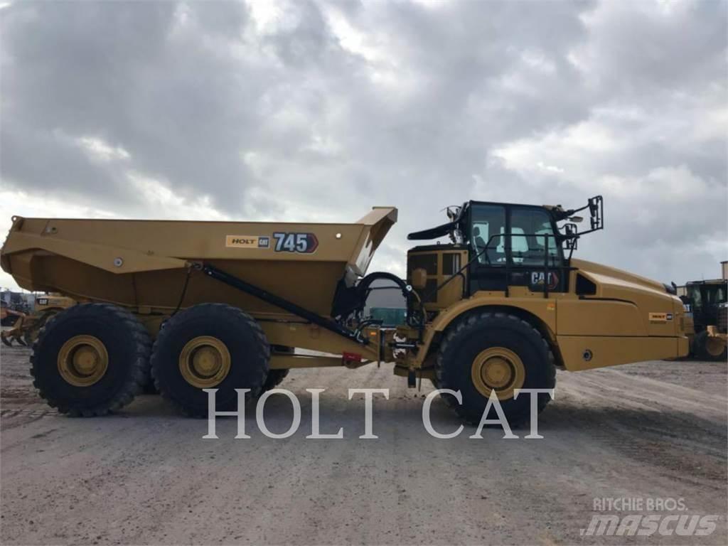 CAT 745 鉸接式起吊車