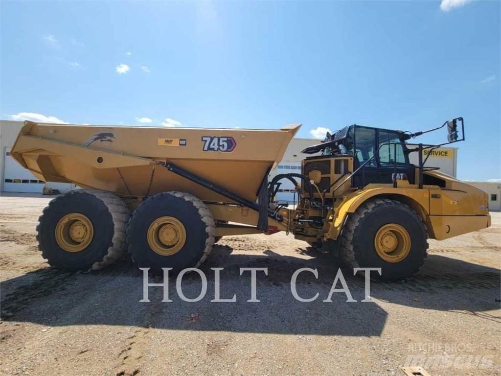 CAT 745 鉸接式起吊車