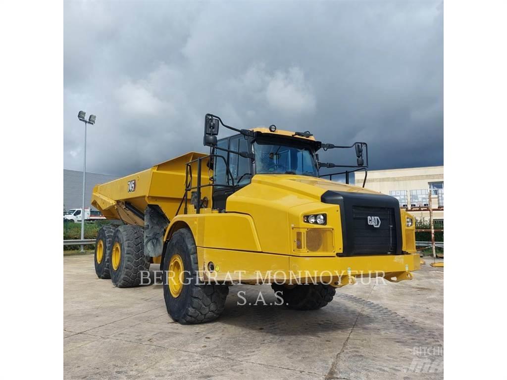 CAT 745 鉸接式起吊車