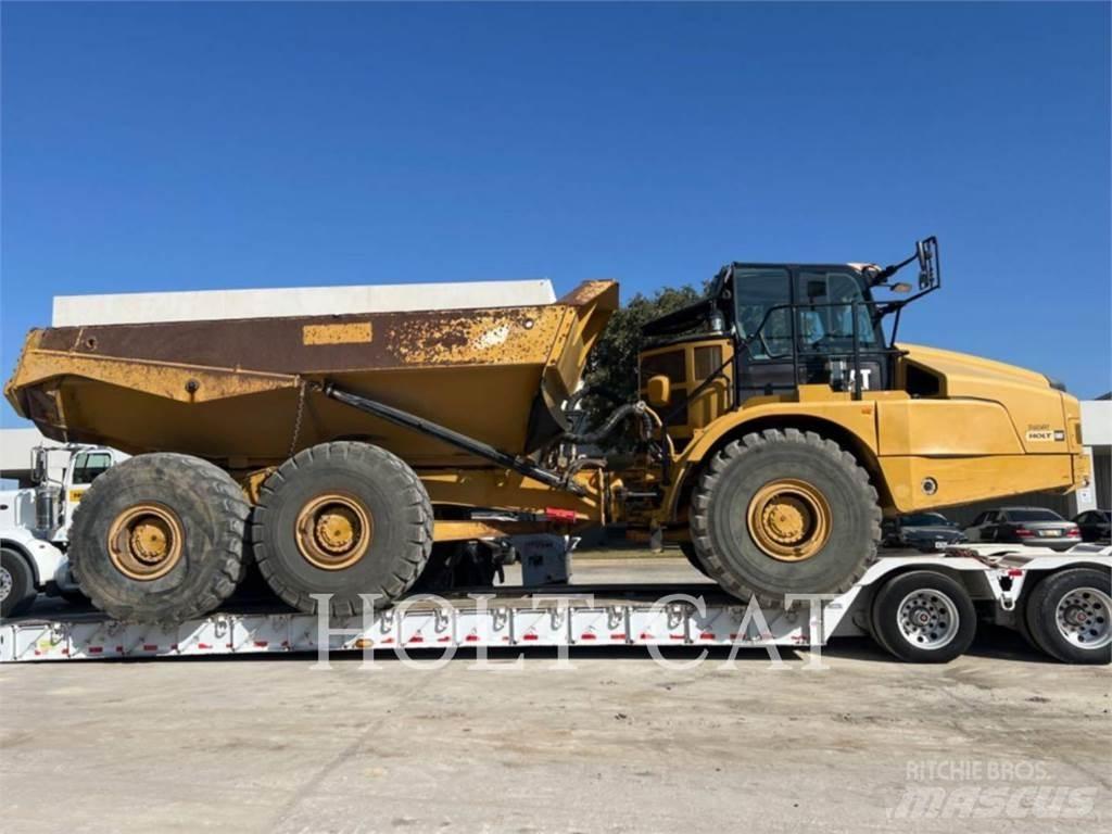 CAT 745 鉸接式起吊車