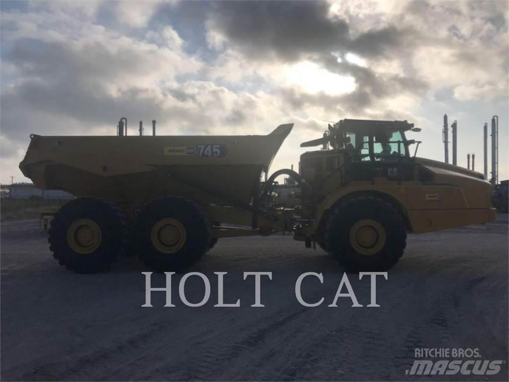 CAT 745 鉸接式起吊車