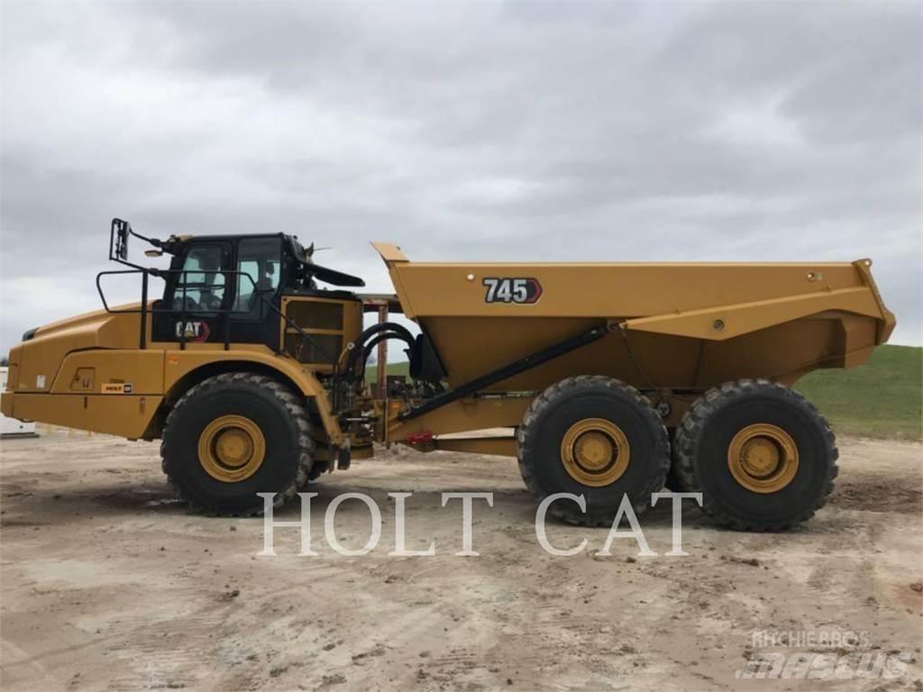CAT 745 鉸接式起吊車