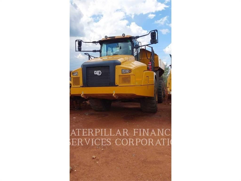 CAT 745 鉸接式起吊車