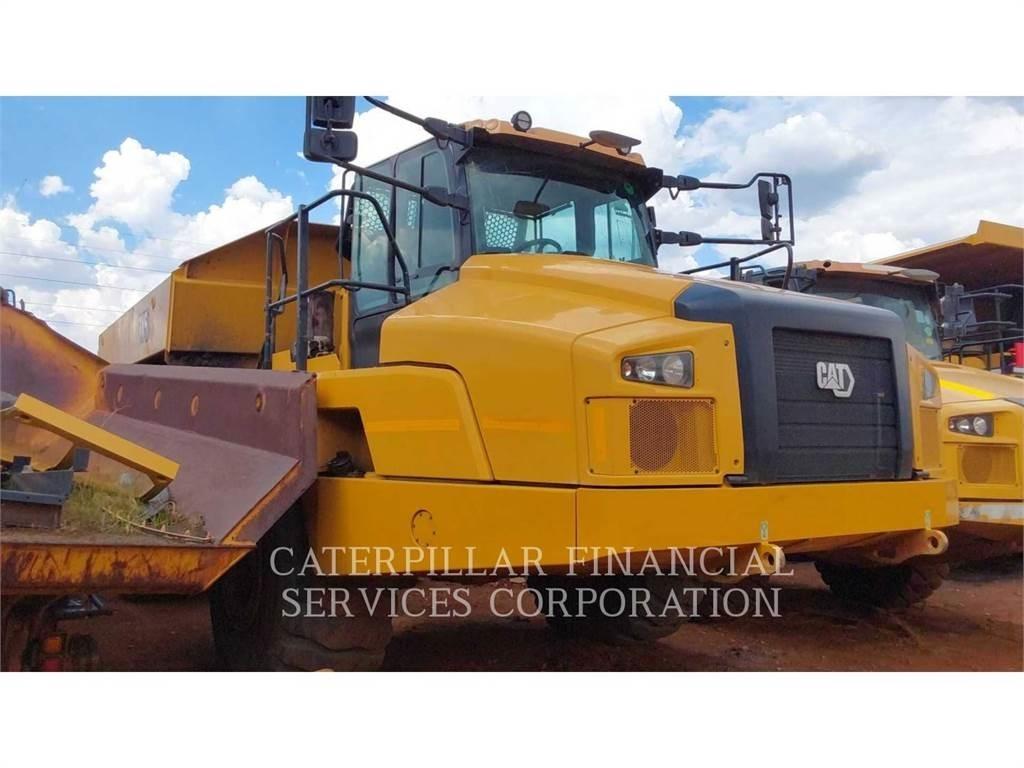 CAT 745 鉸接式起吊車