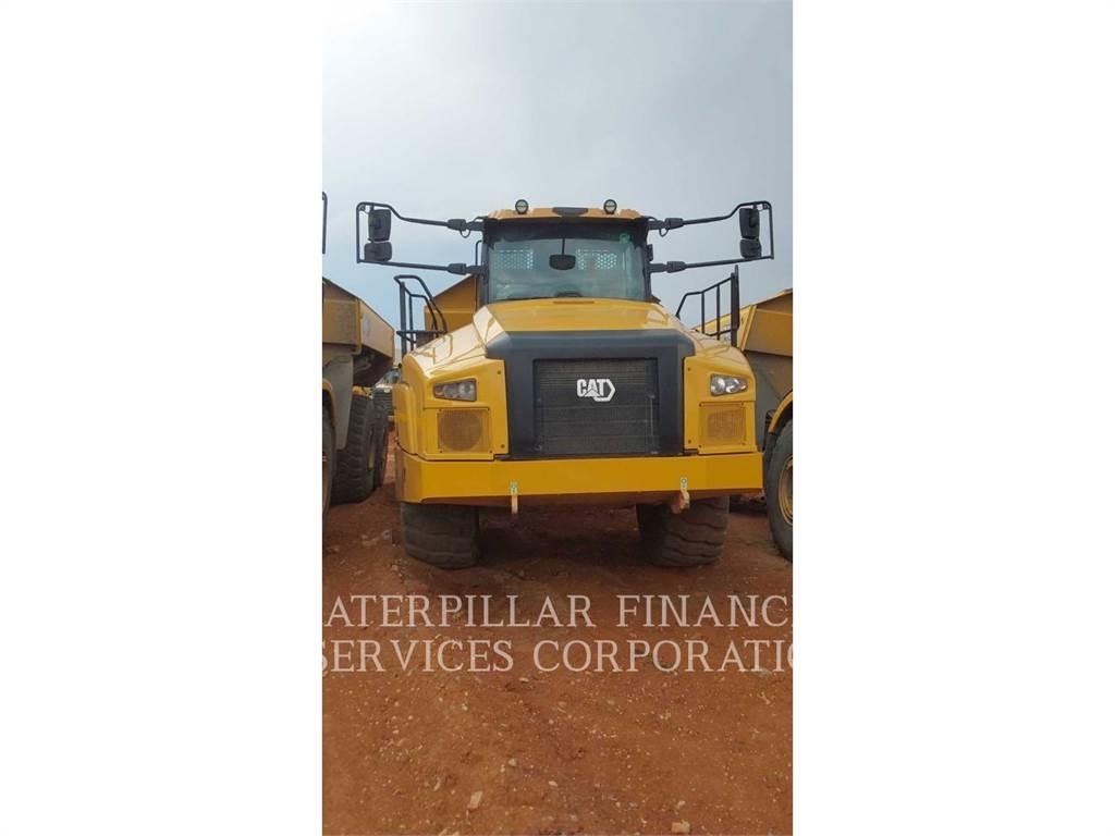 CAT 745 鉸接式起吊車