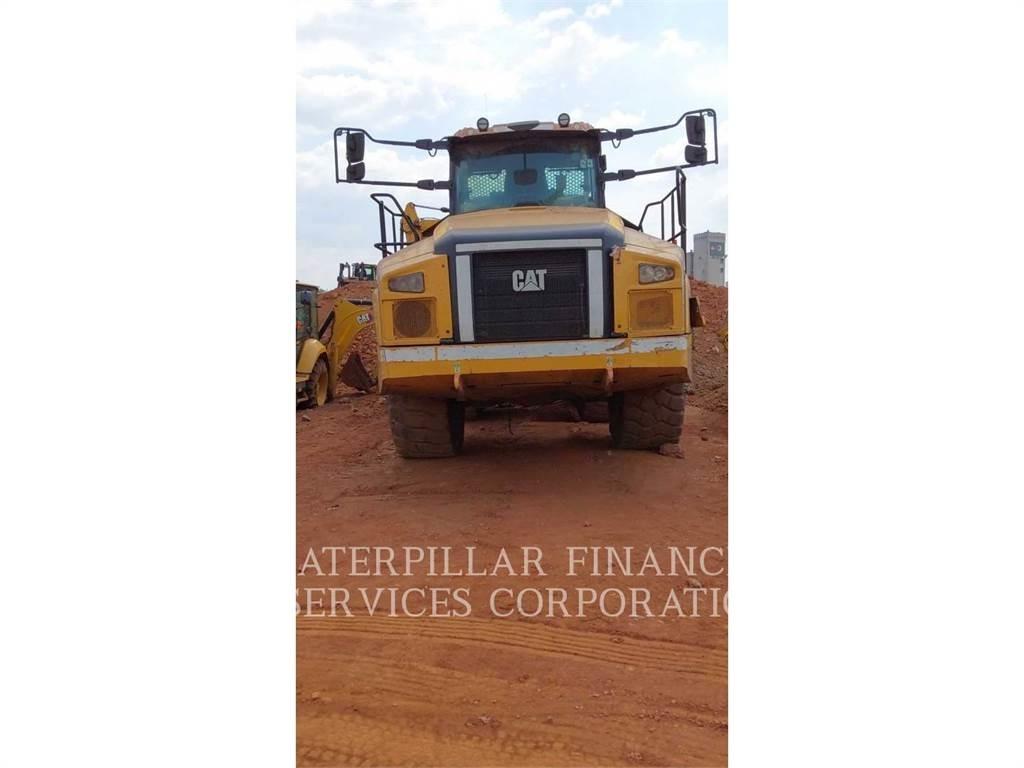 CAT 745 鉸接式起吊車
