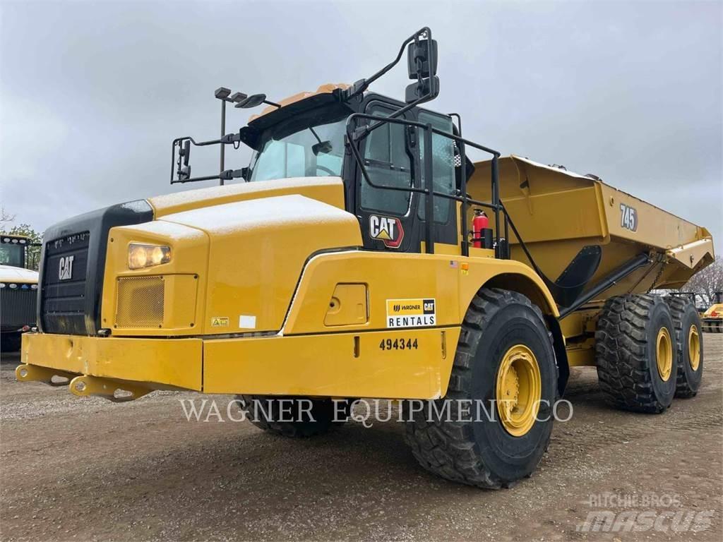 CAT 745 鉸接式起吊車