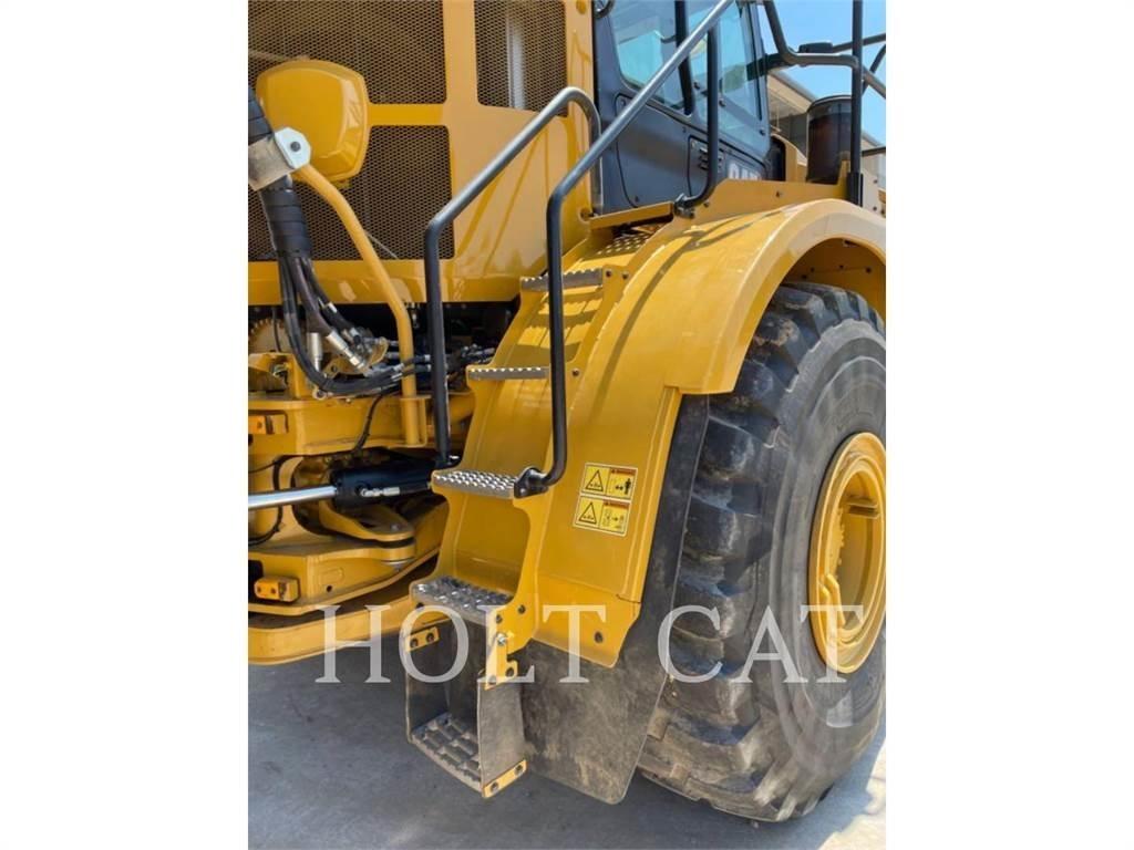 CAT 745 鉸接式起吊車