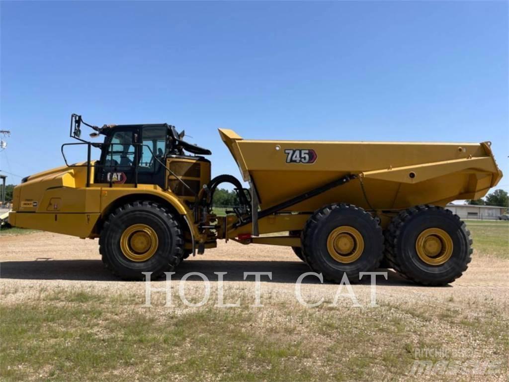 CAT 745 鉸接式起吊車