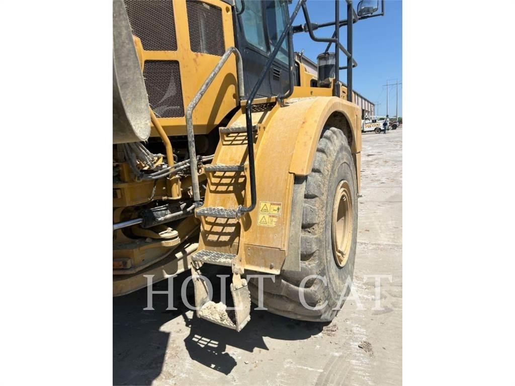 CAT 745 鉸接式起吊車