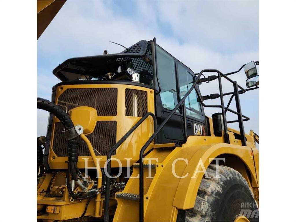 CAT 745 鉸接式起吊車
