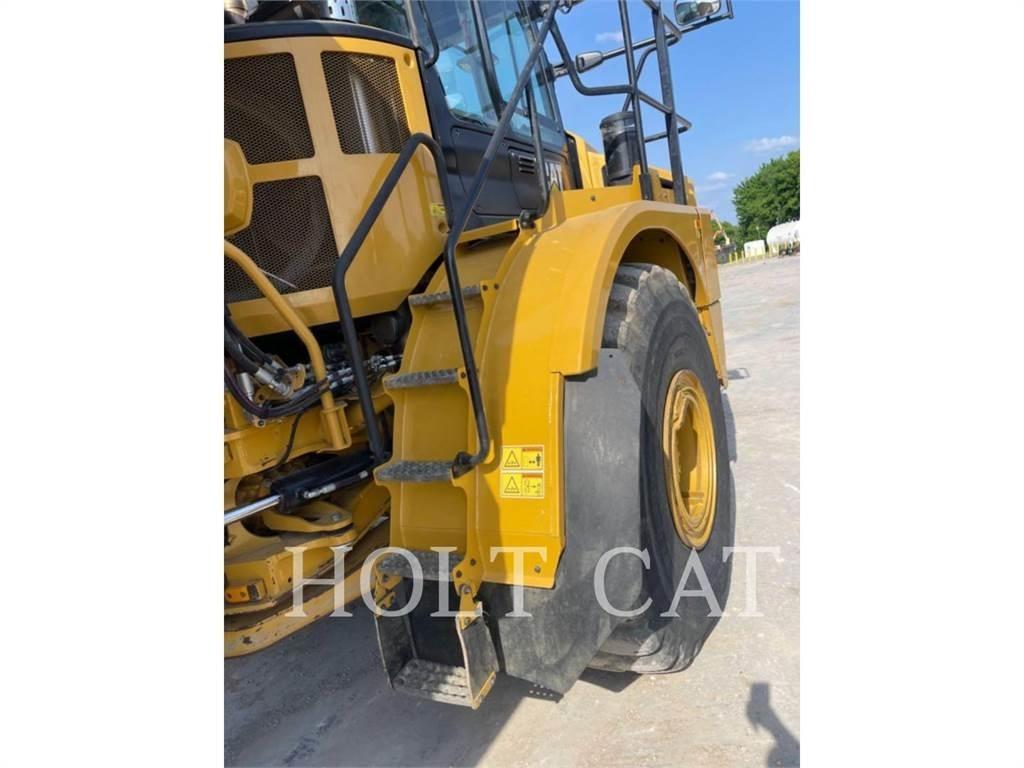 CAT 745 鉸接式起吊車