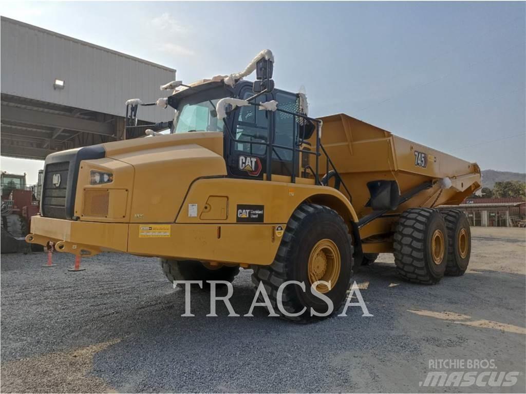 CAT 745 鉸接式起吊車
