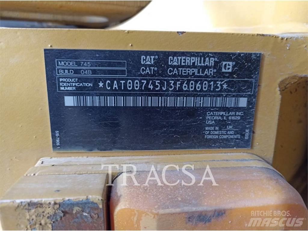 CAT 745 鉸接式起吊車