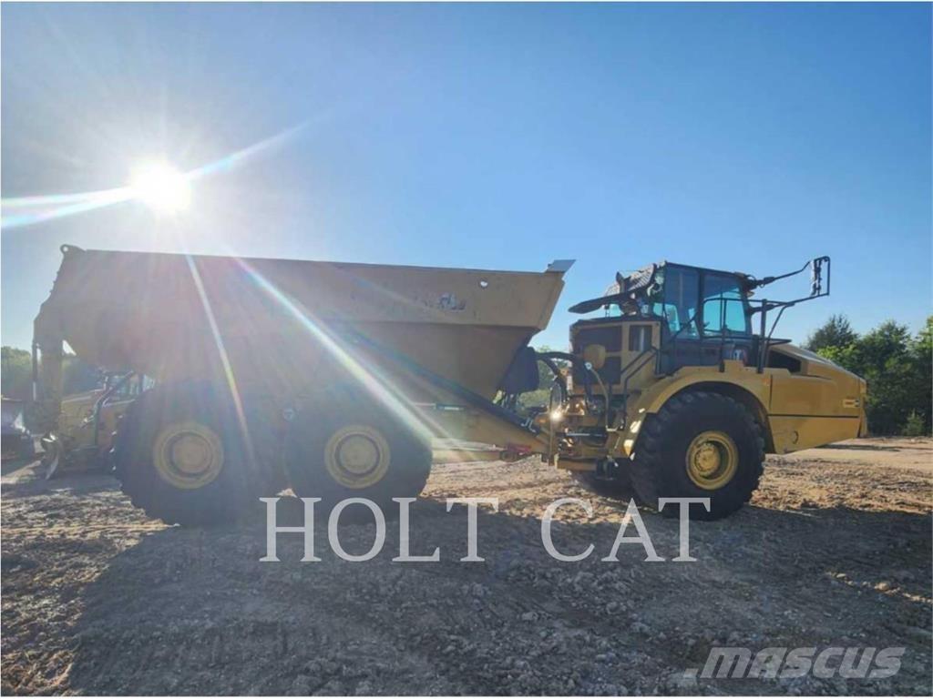 CAT 745 鉸接式起吊車