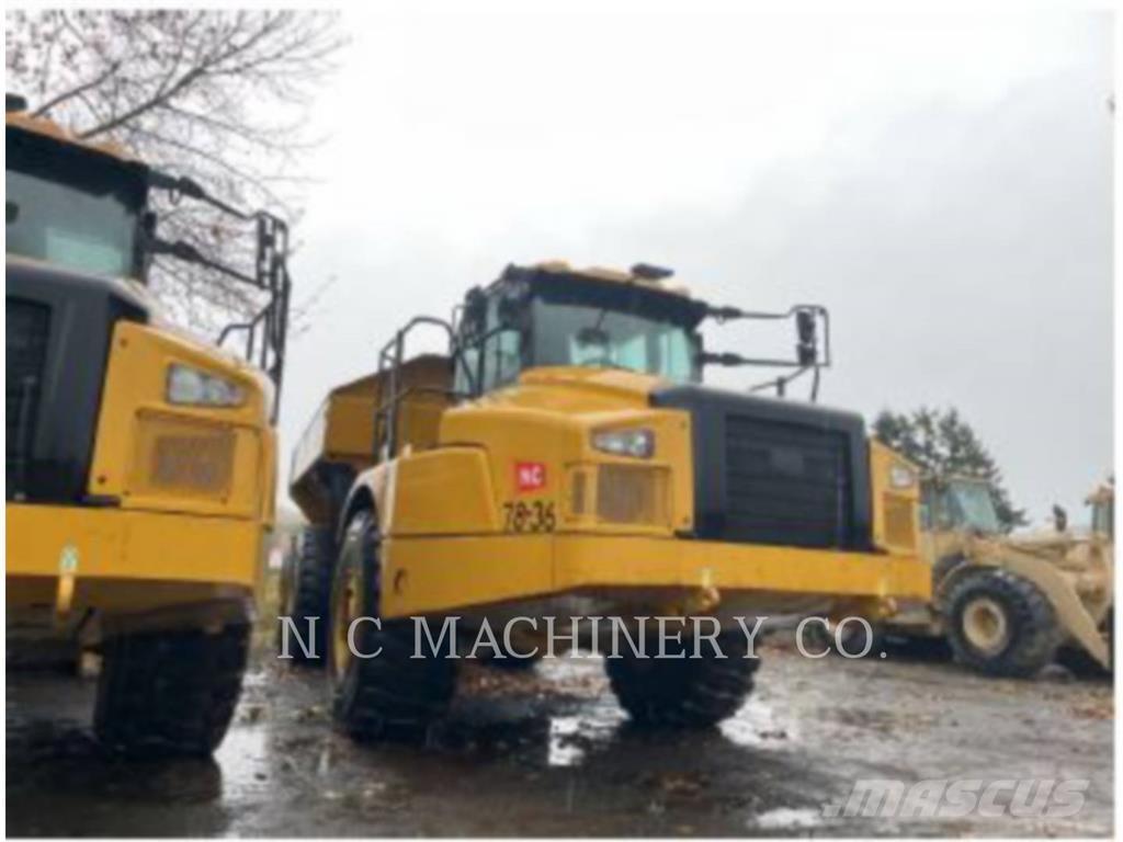 CAT 745 鉸接式起吊車