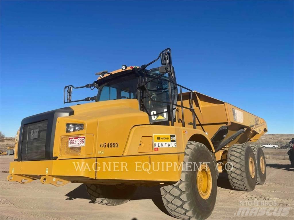 CAT 745 鉸接式起吊車