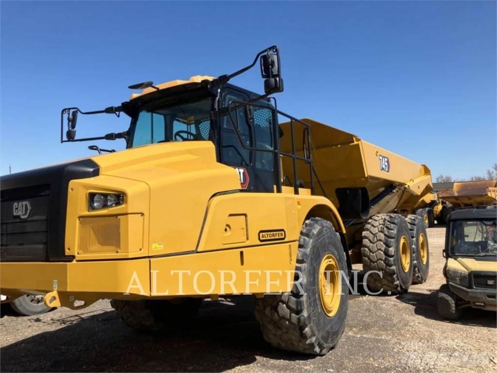 CAT 745-04 鉸接式起吊車