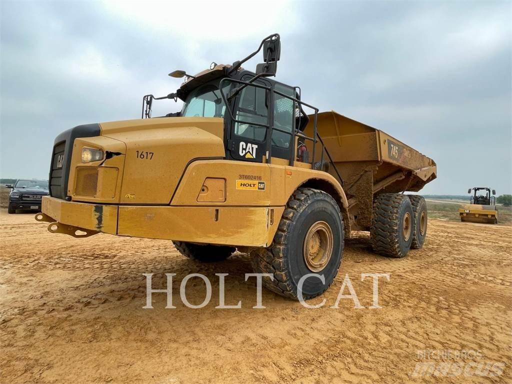 CAT 745-04 鉸接式起吊車