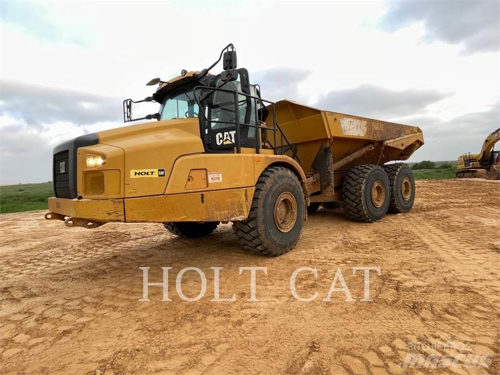 CAT 745-04 鉸接式起吊車