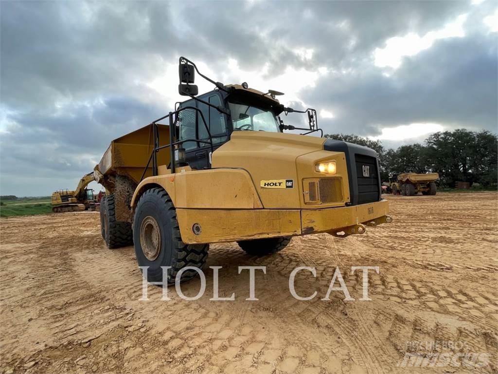 CAT 745-04 鉸接式起吊車