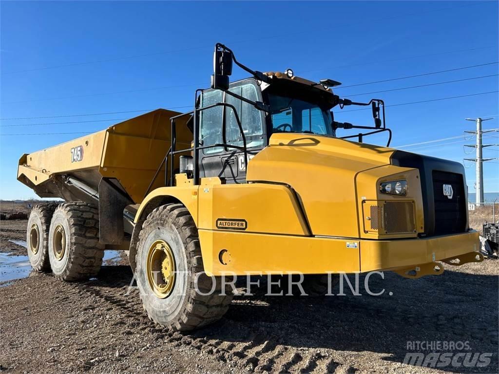 CAT 745-04 鉸接式起吊車