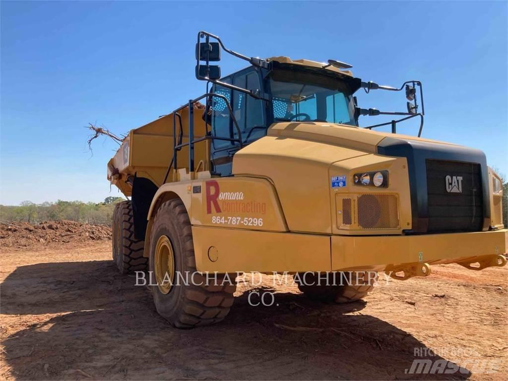CAT 745-04 鉸接式起吊車