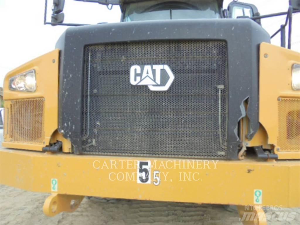 CAT 745-04 鉸接式起吊車