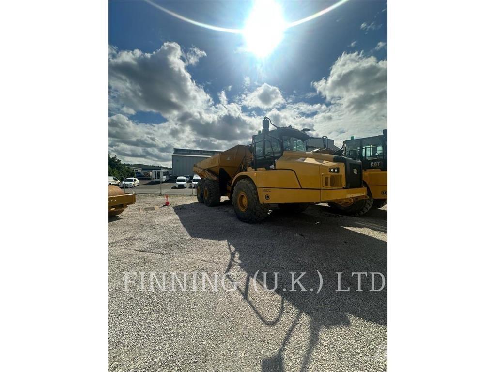 CAT 745-04 鉸接式起吊車