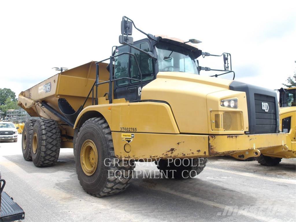 CAT 745-04 鉸接式起吊車