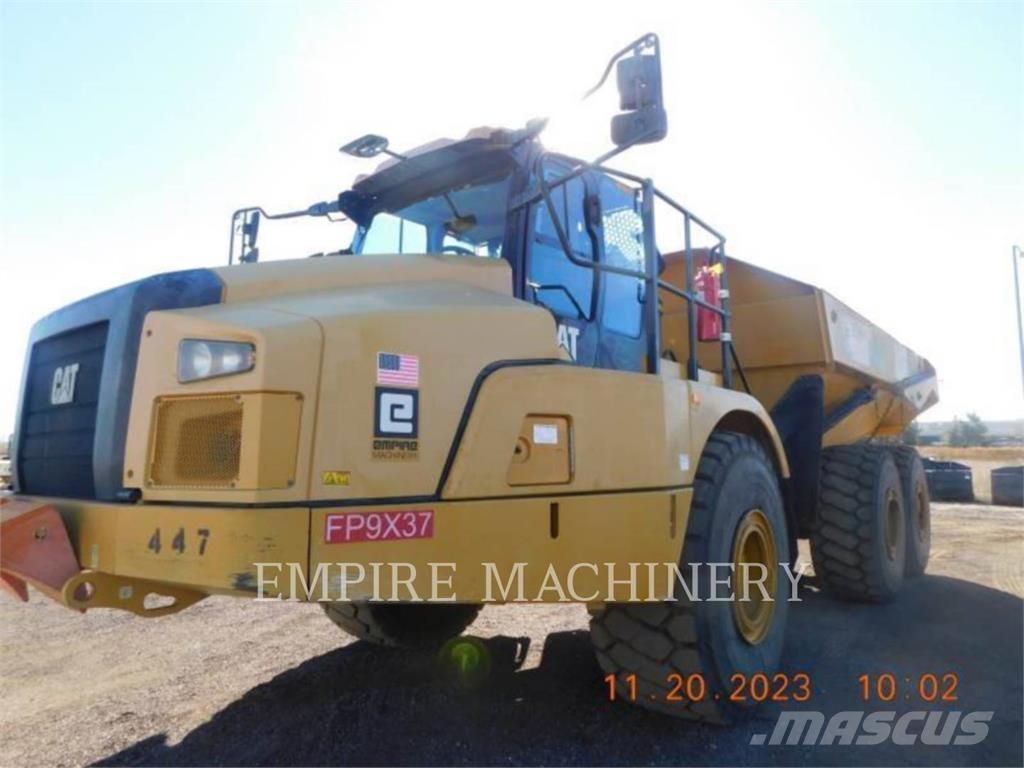 CAT 745-04 鉸接式起吊車