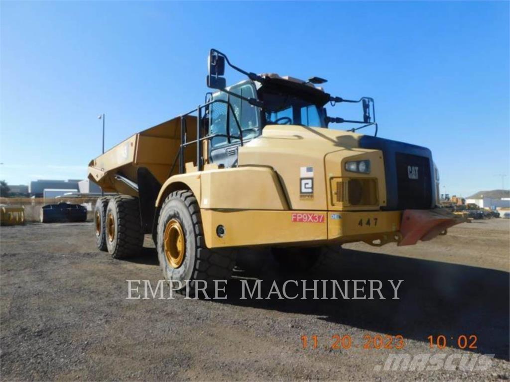 CAT 745-04 鉸接式起吊車