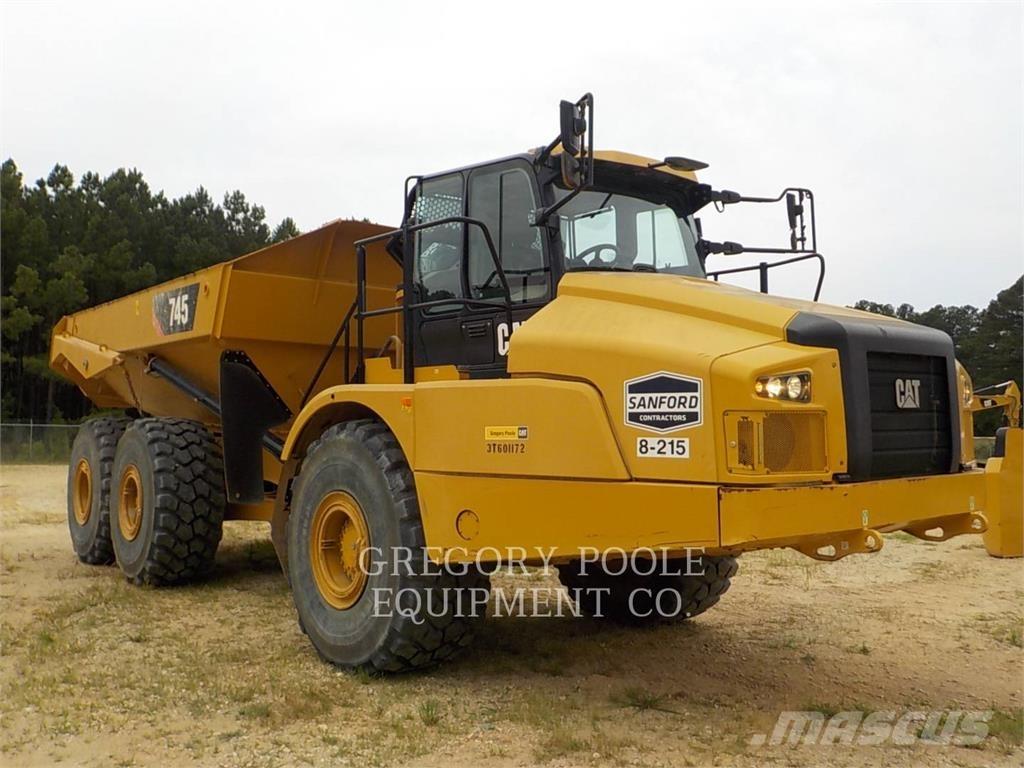 CAT 745-04 鉸接式起吊車