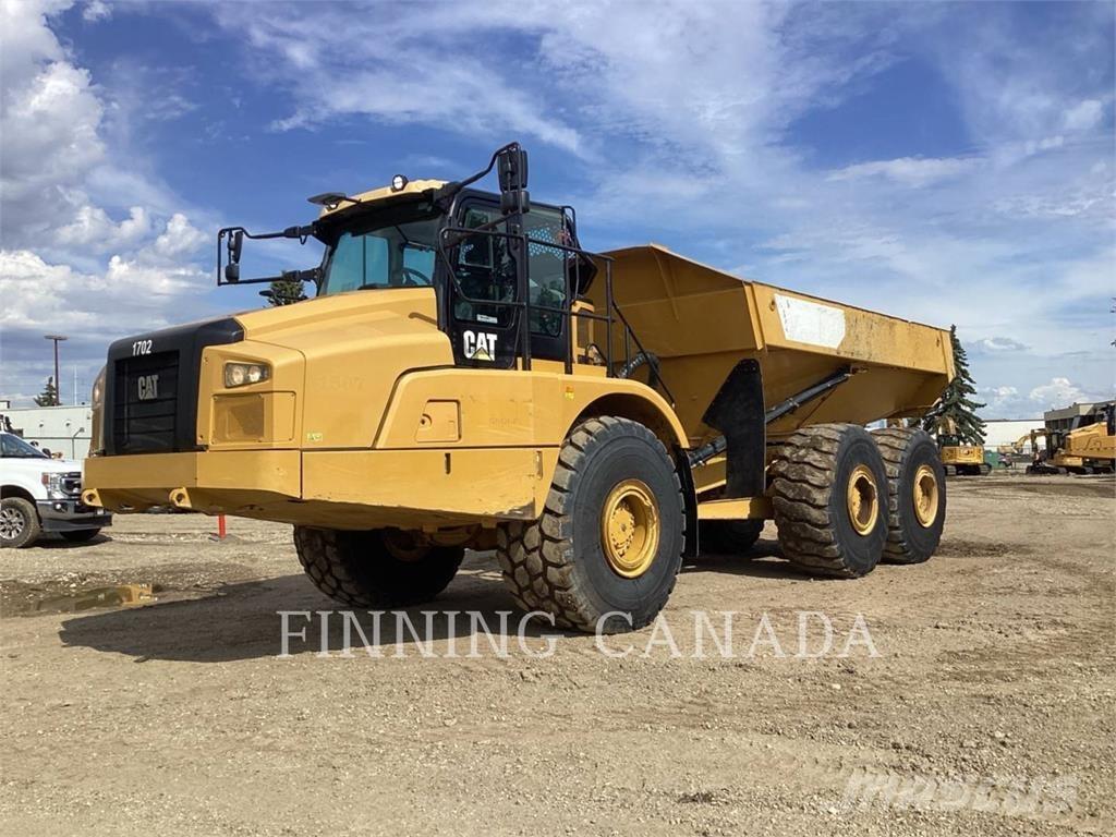 CAT 745-04 鉸接式起吊車