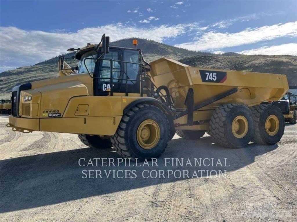 CAT 745-04A 鉸接式起吊車