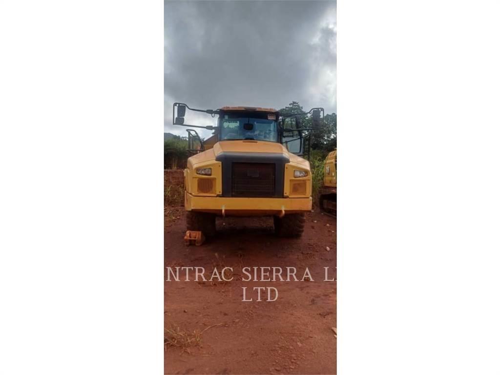 CAT 745-04LRC 鉸接式起吊車
