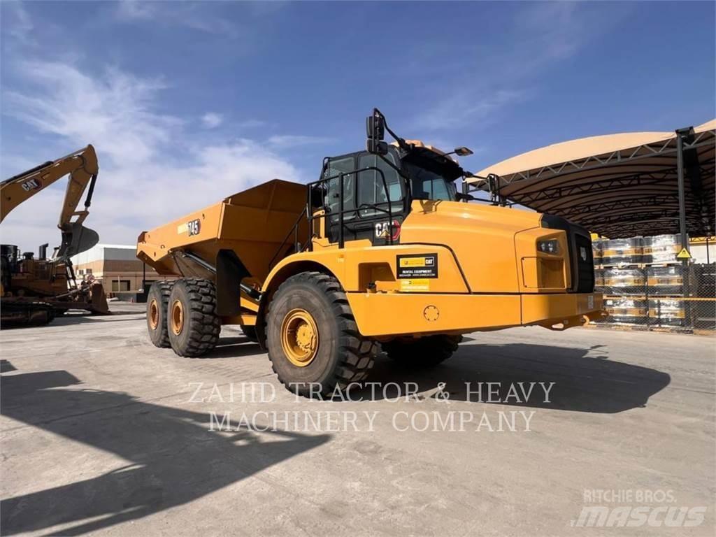 CAT 745-04LRC 鉸接式起吊車
