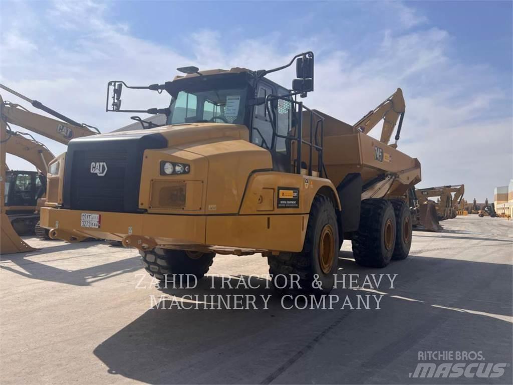 CAT 745-04LRC 鉸接式起吊車