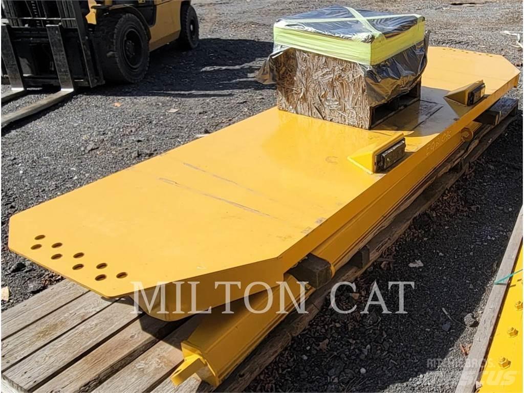 CAT 745 TAILGATE 底盤和懸架