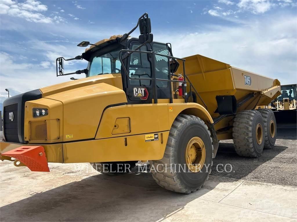 CAT 745 TG 鉸接式起吊車